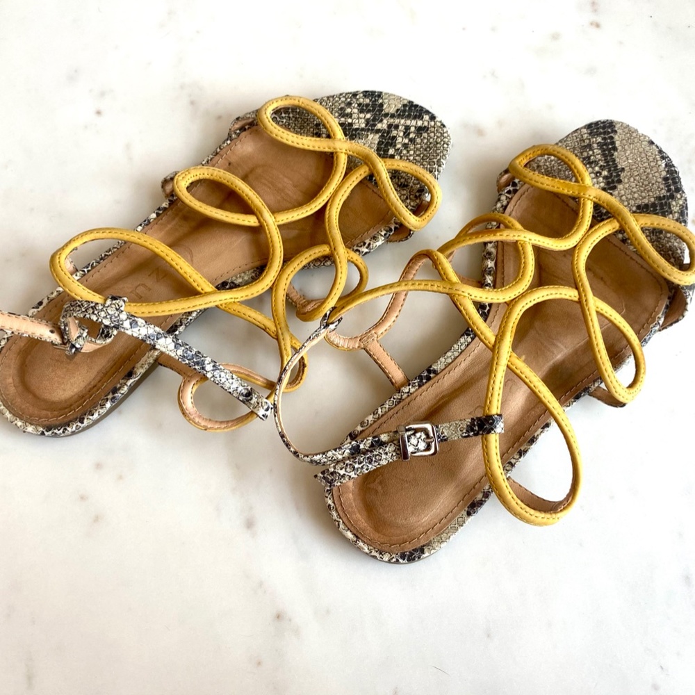 sandals - Picture 2 of 6